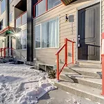 Three-Bedroom House With Balcony #33 Sunalta Downtown