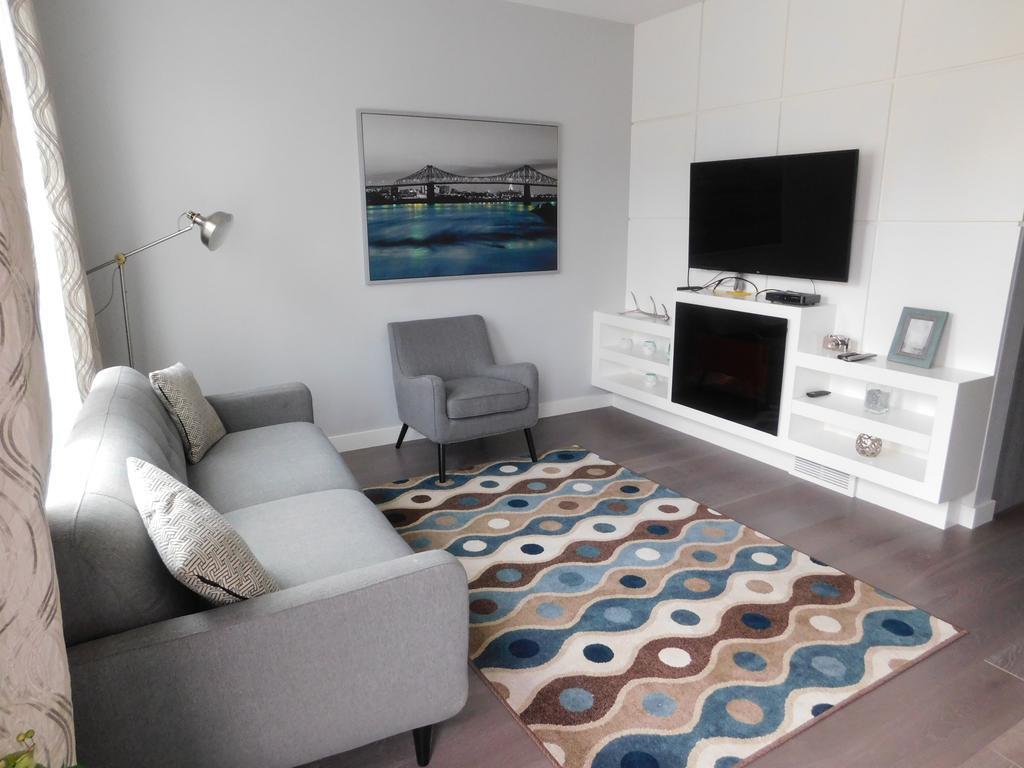 Apartment Three-bedroom House With Balcony #33 Sunalta Downtown Calgary