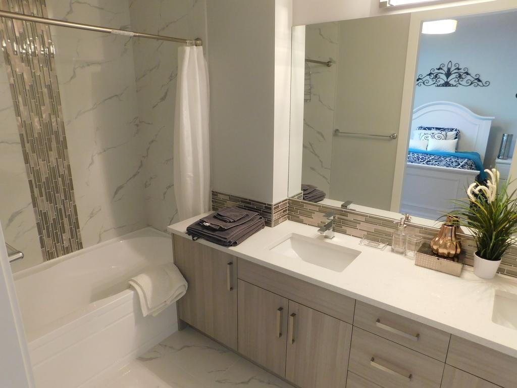 Apartment Three-bedroom House With Balcony #33 Sunalta Downtown