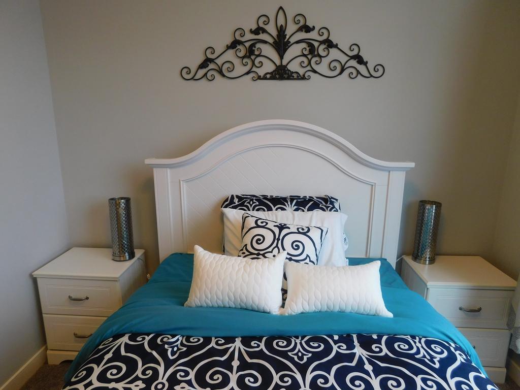 Three-bedroom House With Balcony #33 Sunalta Downtown Apartment