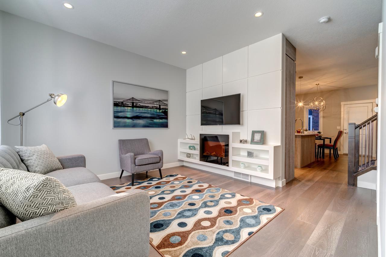 Apartment Three-bedroom House With Balcony #33 Sunalta Downtown Calgary